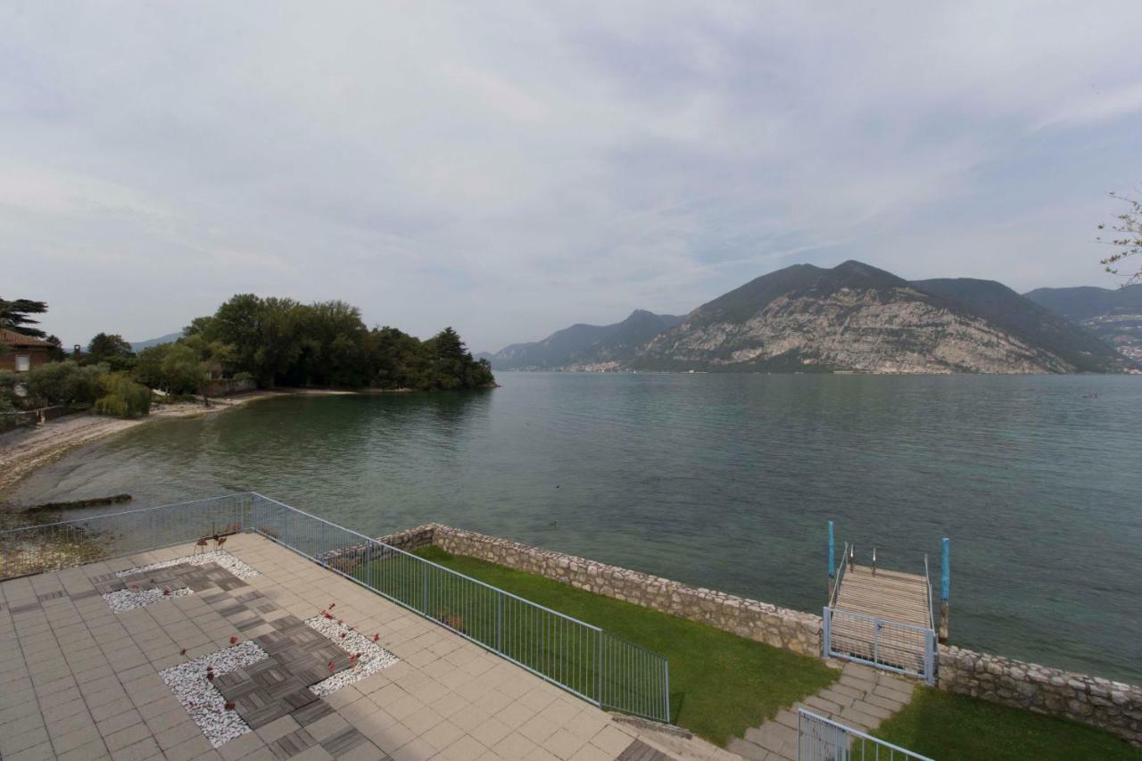 In Suite Lake 1 Изео Екстериор снимка